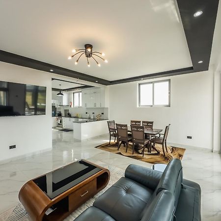 Avian Court Penthouse Aparthotel Naivasha Exteriör bild